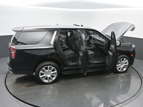Used 2024 Chevrolet Tahoe High Country AWD/4WD image 67