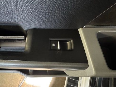 Used 2024 Ford F150 XLT w/ Tow/Haul Package image 28