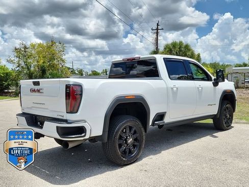 Certified 2024 GMC Sierra 2500 AT4 w/ AT4 Premium Plus Package AWD/4WD image 4