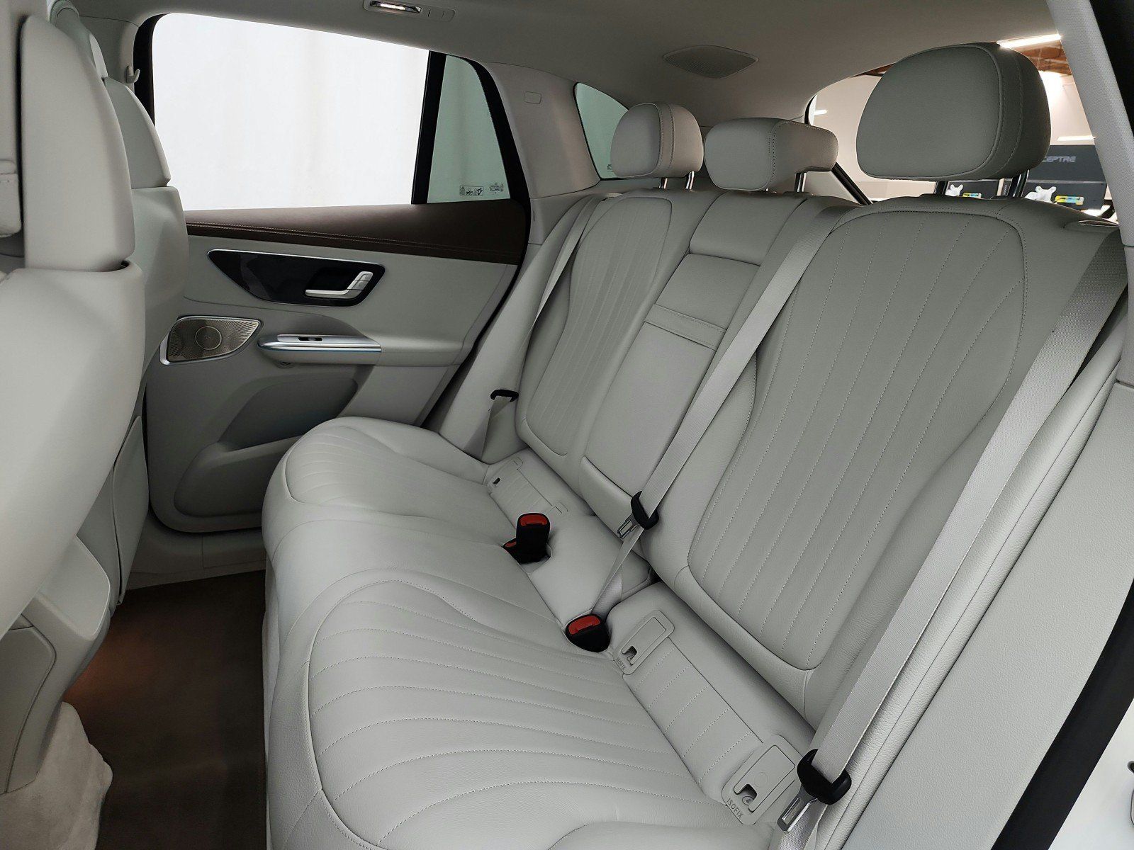 Used 2023 Mercedes-Benz EQE 350+ 4MATIC SUV image 15