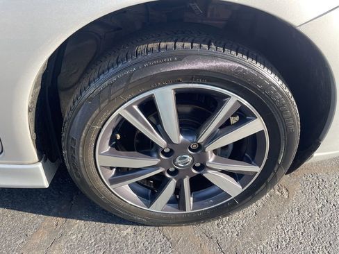 Used 2018 Nissan Versa Note SR image 28