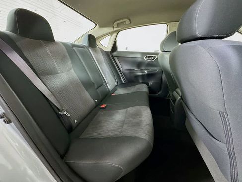 Used 2014 Nissan Sentra SV image 28
