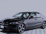 Used 2025 Mercedes-Benz C 300 4MATIC Sedan image 3