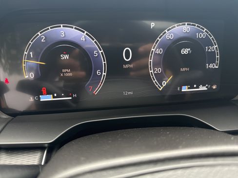 New 2025 Jeep Grand Cherokee Laredo X w/ Luxury Tech Group I image 21