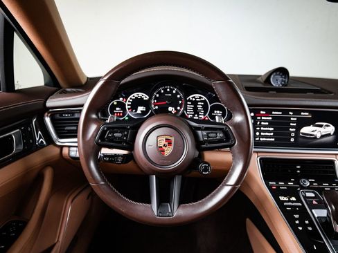 Certified 2023 Porsche Panamera 4S AWD/4WD image 24