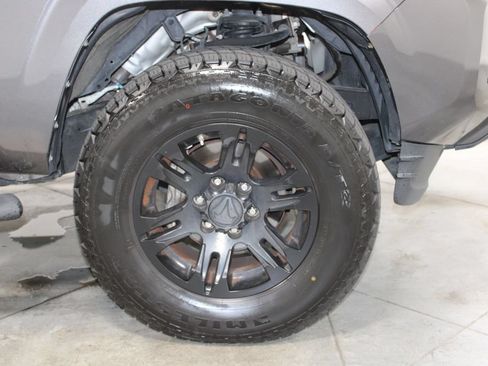 Used 2020 Toyota Tacoma SR w/ SR Convenience Package RWD image 14