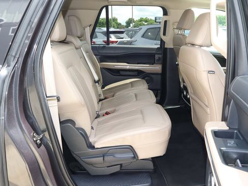 Used 2024 Ford Expedition Max Limited AWD/4WD image 24