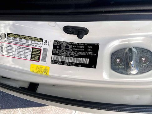 Used 2016 Toyota Sienna Limited FWD image 33