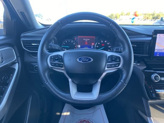 Used 2023 Ford Explorer Limited AWD/4WD image 15