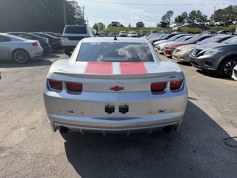 Used 2010 Chevrolet Camaro SS w/ RS Package RWD image 8