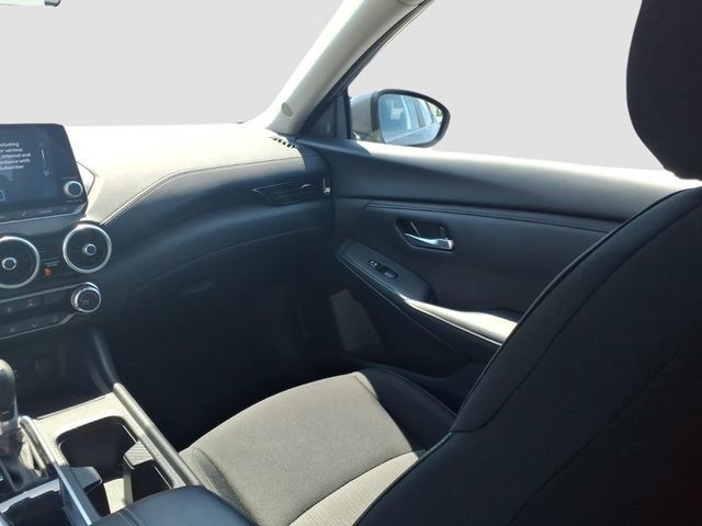Used 2025 Nissan Sentra SV FWD image 12