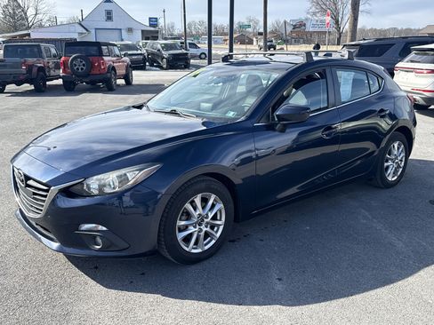 Used 2015 MAZDA MAZDA3 i Touring w/ Technology Package image 6