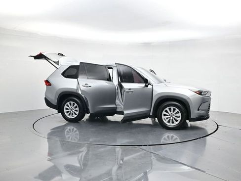 Used 2024 Toyota Grand Highlander XLE image 48