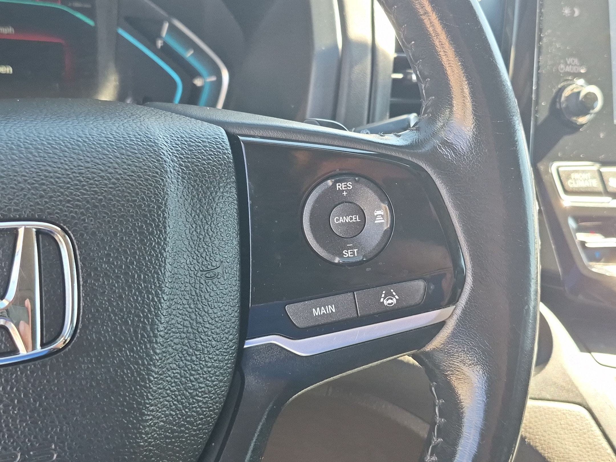Used 2018 Honda Odyssey EX-L image 19