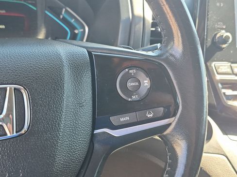 Used 2018 Honda Odyssey EX-L image 19