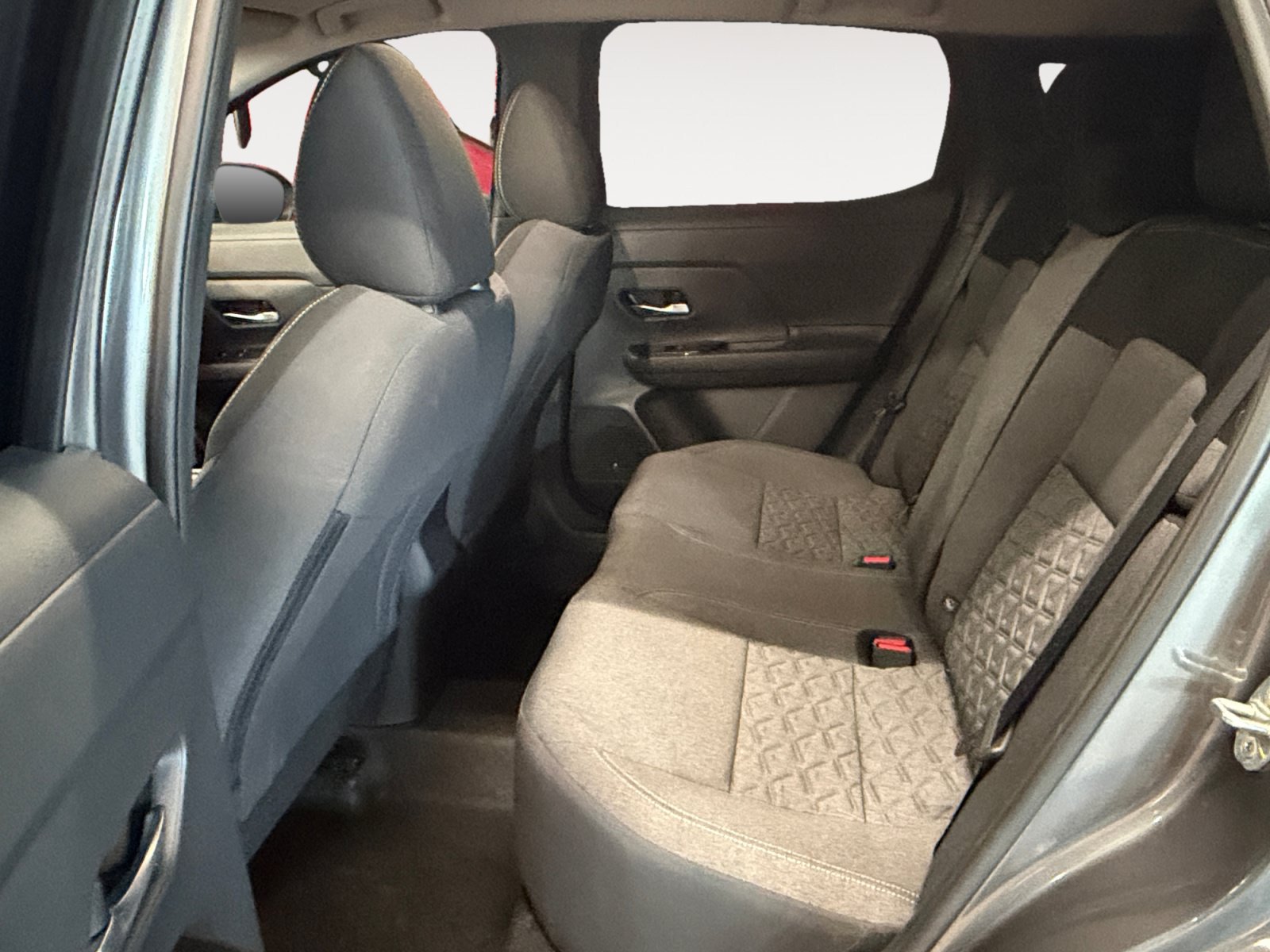 Used 2025 Nissan Kicks SV FWD image 24