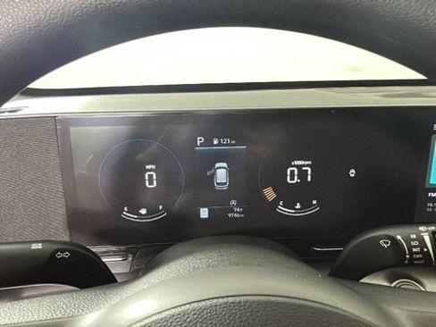 Certified 2024 Hyundai Kona SE AWD/4WD image 17