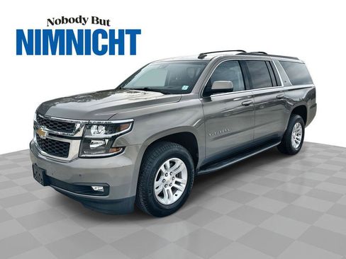 Certified 2017 Chevrolet Suburban LT image 1