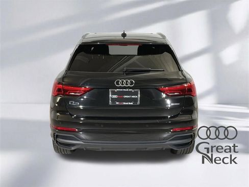 Used 2024 Audi Q3 2.0T Premium w/ Convenience Package AWD/4WD image 22