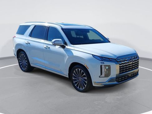 Used 2024 Hyundai Palisade Calligraphy AWD/4WD image 3