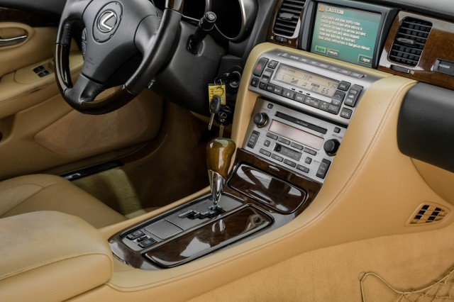 Used 2006 Lexus SC 430 Convertible RWD image 22