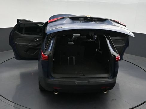 Used 2023 Chevrolet Traverse LT FWD image 36