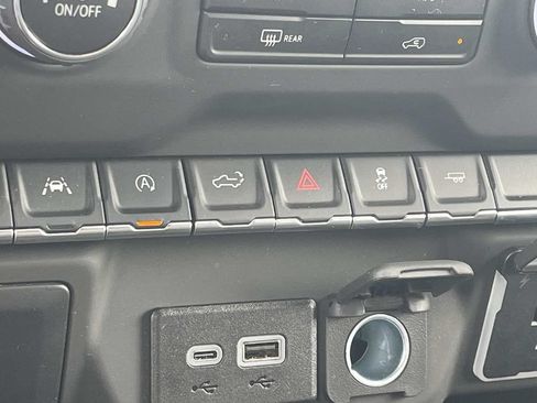 Used 2026 Chevrolet Silverado 1500 Custom RWD image 16