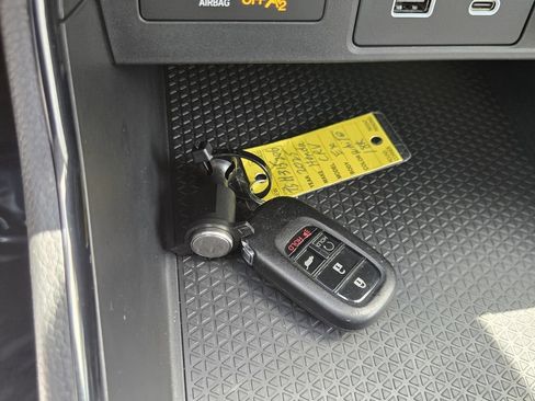 Certified 2025 Honda CR-V EX image 18