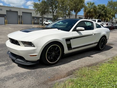 Used 2012 Ford Mustang Boss 302 w/ Boss 302 Accessory Pkg RWD image 8