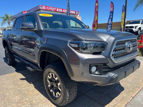 Used 2017 Toyota Tacoma TRD Off-Road w/ Tow Package (A/T) AWD/4WD image 1