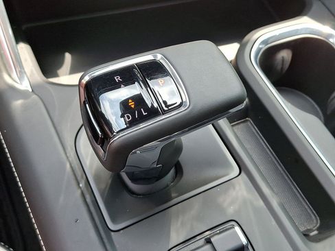 Used 2025 GMC Sierra 1500 Denali Ultimate AWD/4WD image 12