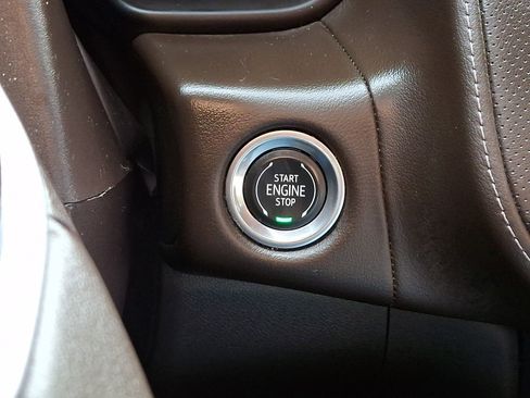 Used 2022 GMC Yukon SLT w/ SLT Luxury Package image 24