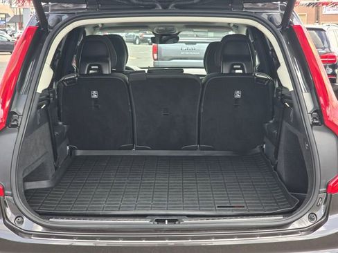 Used 2023 Volvo XC90 B6 Ultimate w/ Protection Package Premier AWD/4WD image 14