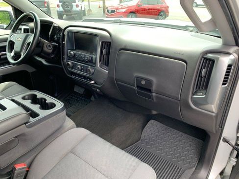 Used 2018 Chevrolet Silverado 1500 LT w/ All Star Edition AWD/4WD image 18