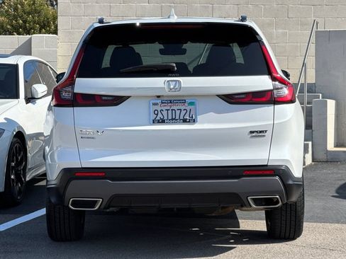 Certified 2025 Honda CR-V Sport Touring image 9