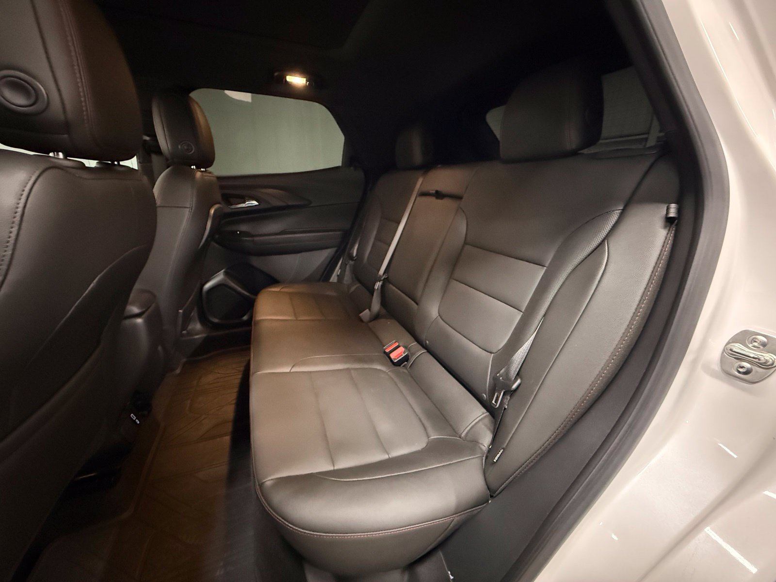 Used 2024 Chevrolet TrailBlazer RS w/ Convenience Package FWD image 21