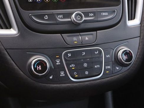 Used 2024 Chevrolet Malibu LT image 18