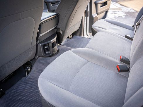 Used 2021 RAM 2500 Big Horn image 27