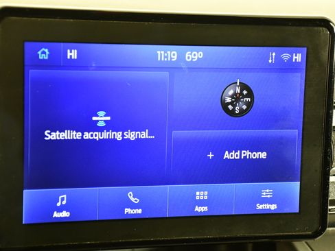 Used 2023 Ford Explorer XLT AWD/4WD image 27