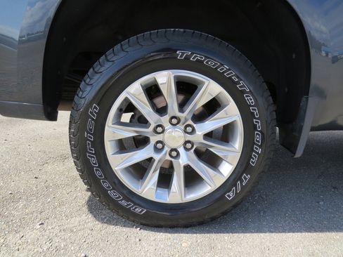 Used 2019 Chevrolet Silverado 1500 LTZ w/ LTZ Plus Package image 11