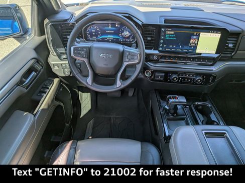 Used 2022 Chevrolet Silverado 1500 ZR2 w/ Technology Package image 18