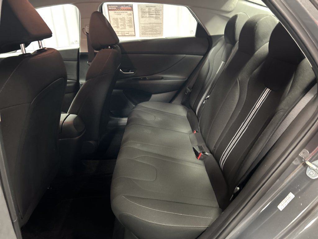 Used 2023 Hyundai Elantra SEL w/ Convenience Package FWD image 21
