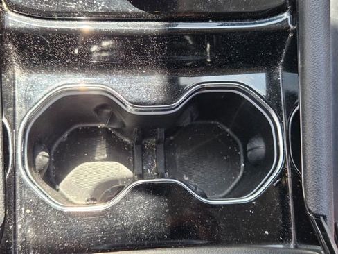 Used 2022 Jeep Grand Cherokee L Limited image 19