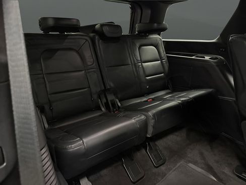 Used 2024 Lincoln Navigator Premiere image 35
