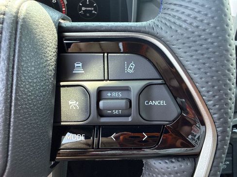 Used 2026 Toyota Tundra Platinum AWD/4WD image 17
