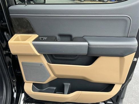 Used 2022 Ford F150 XLT w/ Equipment Group 302A High image 18