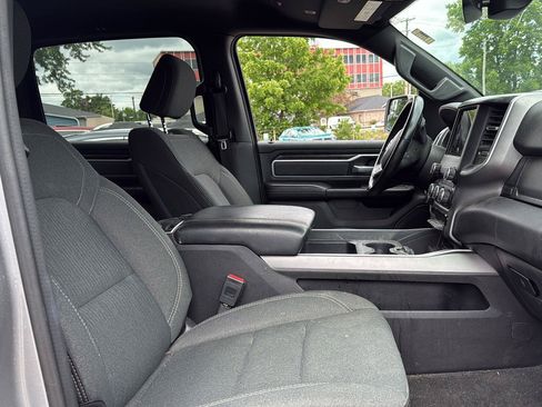 Used 2021 RAM 1500 Big Horn AWD/4WD image 12