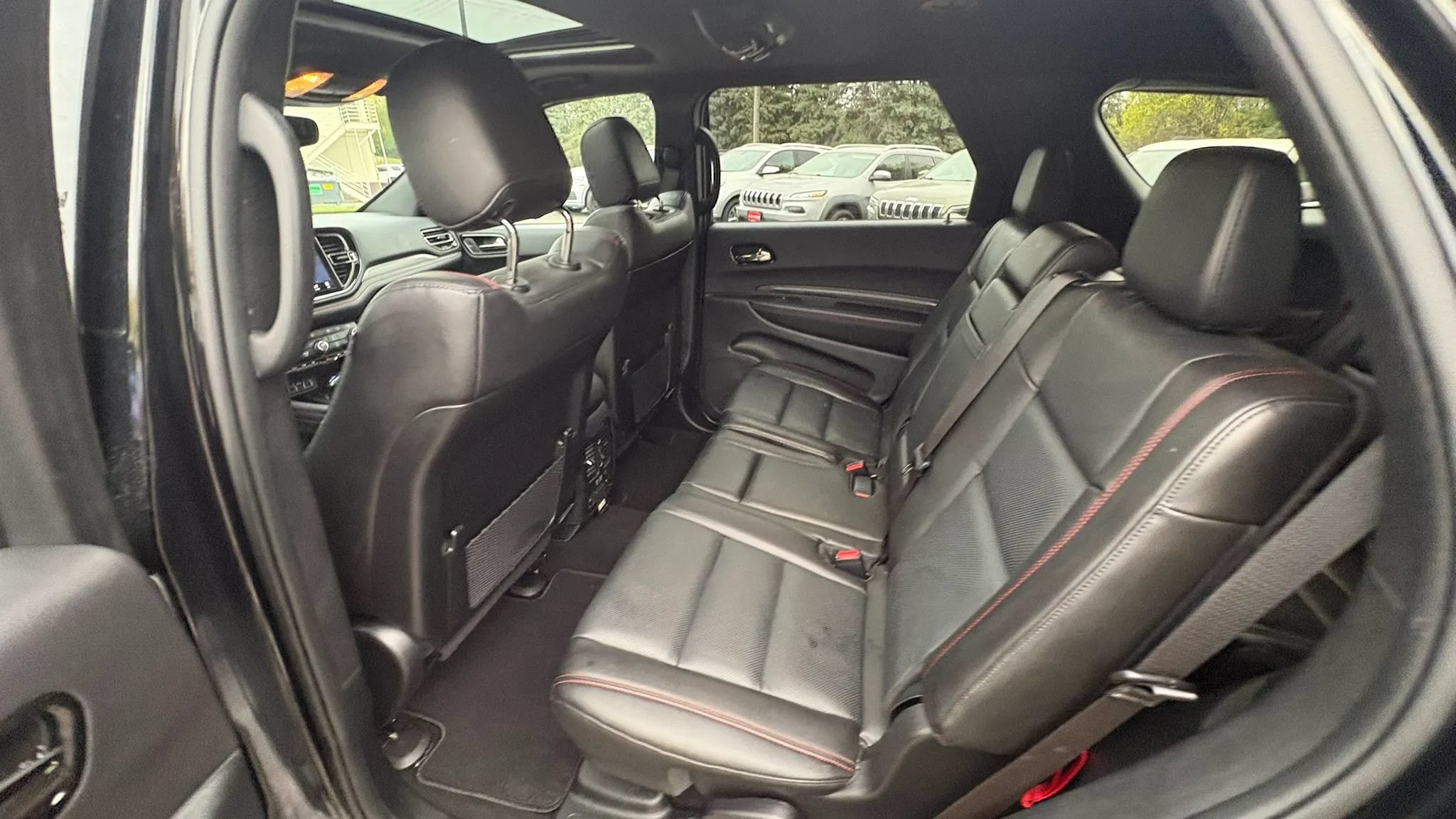 Used 2025 Dodge Durango GT AWD/4WD image 31