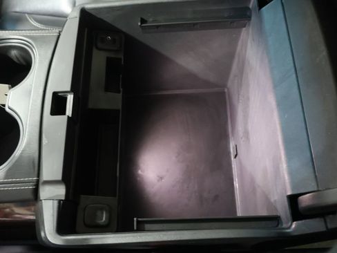 Used 2016 GMC Yukon SLT w/ Open Road Package image 32