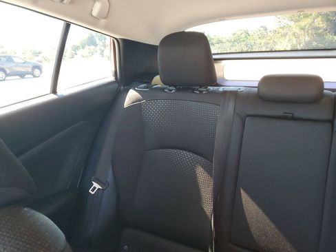 Used 2022 Toyota Prius LE image 12